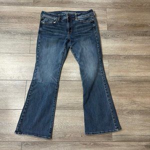 AMERICAN Eagle Jeans Womens 12 Short Denim Kick Boot Super Stretch 5 Pocket New